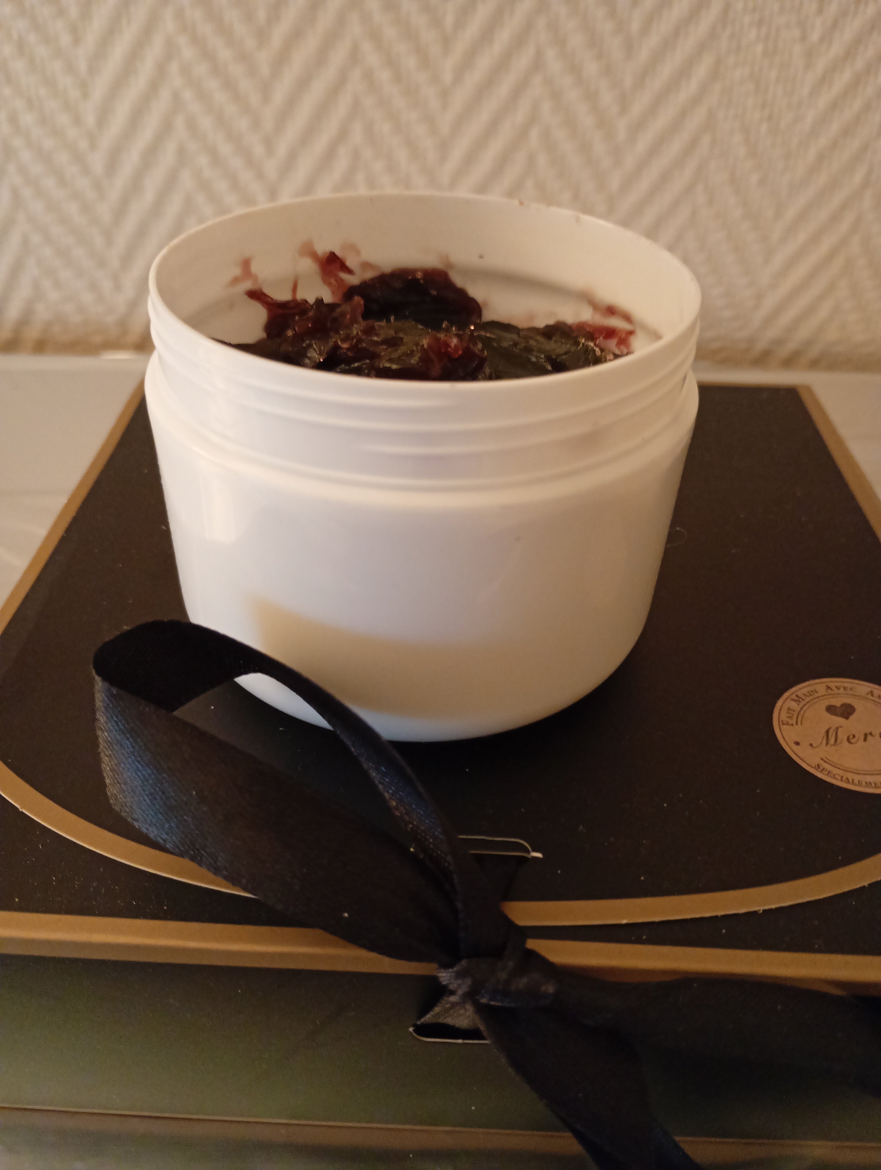 SAVON NOIR BIO A LA ROSE 200G PREMIUM